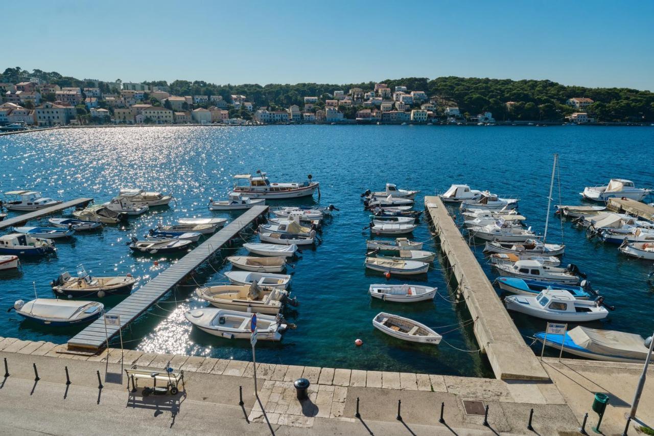 Mare Mare Suites Mali Losinj Exterior photo